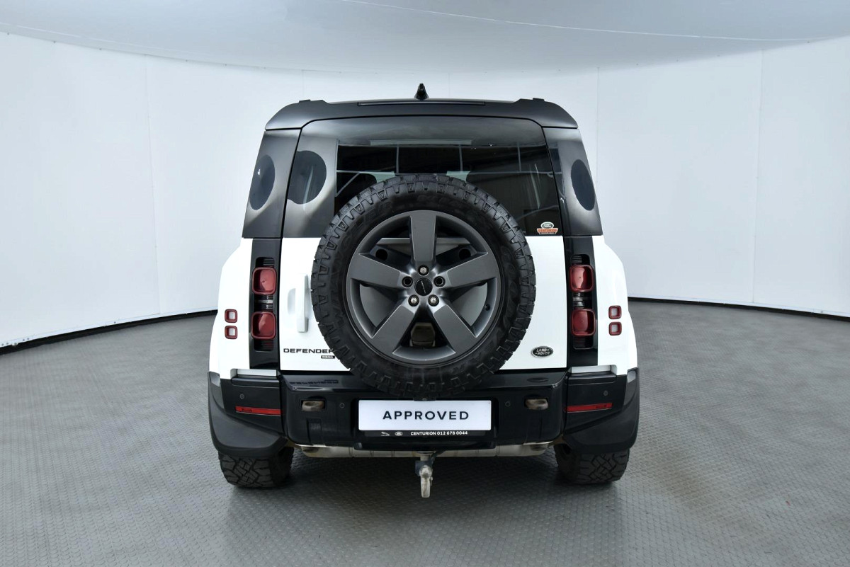 2022 LAND ROVER DEFENDER 110 3.0 D D300 X-DYNAMIC HSE (221kW)