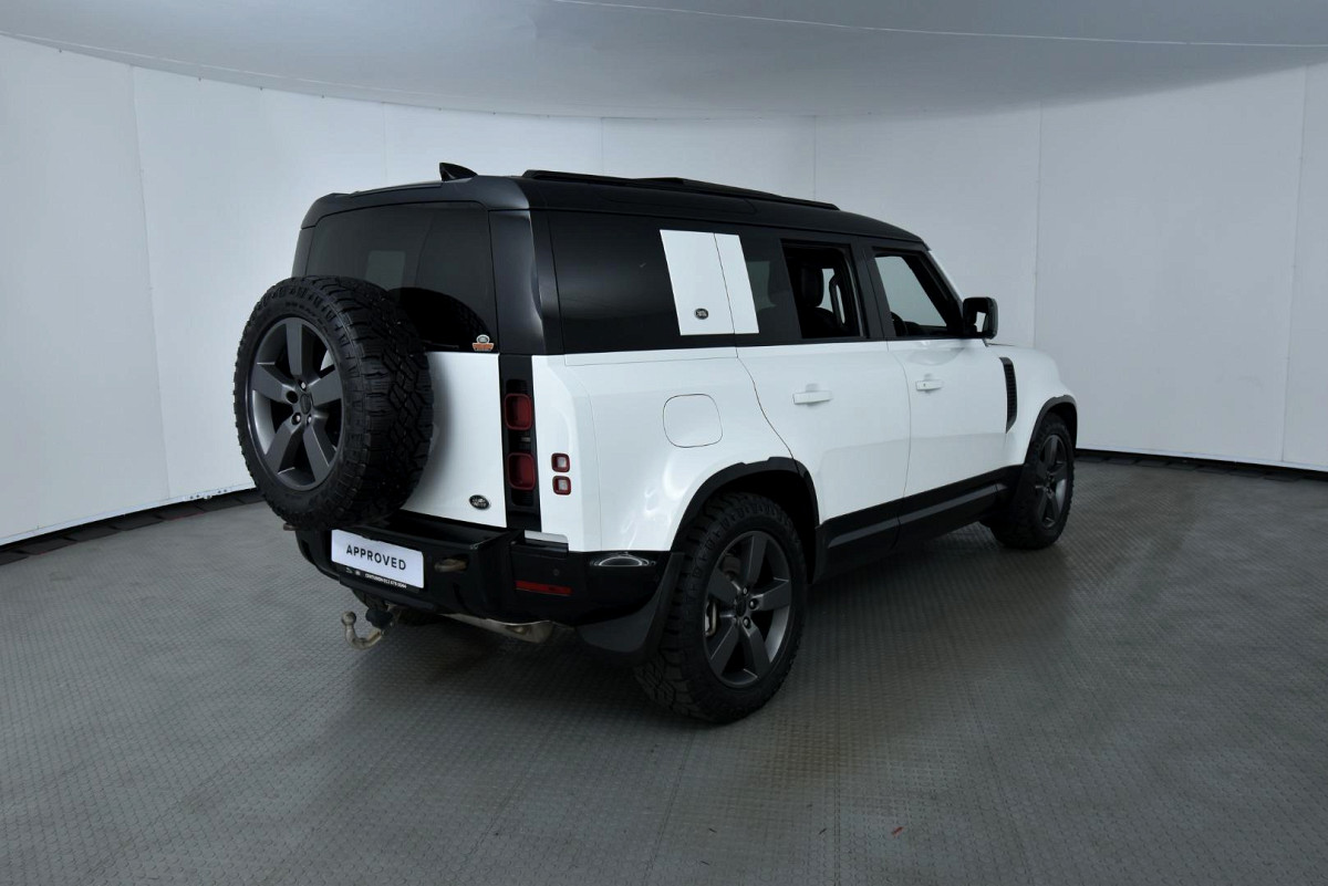 2022 LAND ROVER DEFENDER 110 3.0 D D300 X-DYNAMIC HSE (221kW)