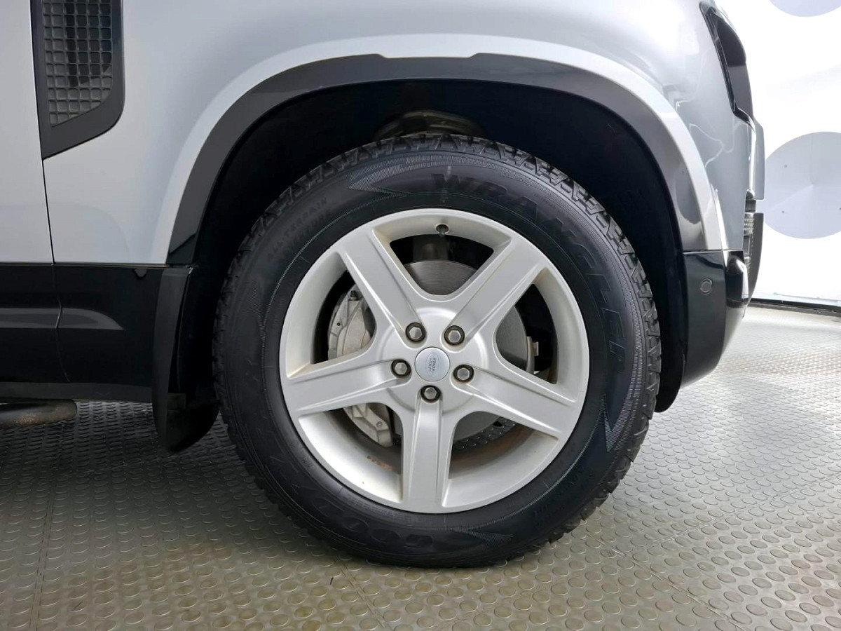2022 LAND ROVER DEFENDER 110 3.0 D D300 X-DYNAMIC HSE (221kW)