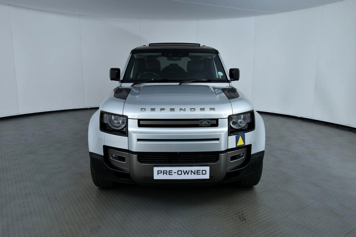 2022 LAND ROVER DEFENDER 110 3.0 D D300 X-DYNAMIC HSE (221kW)