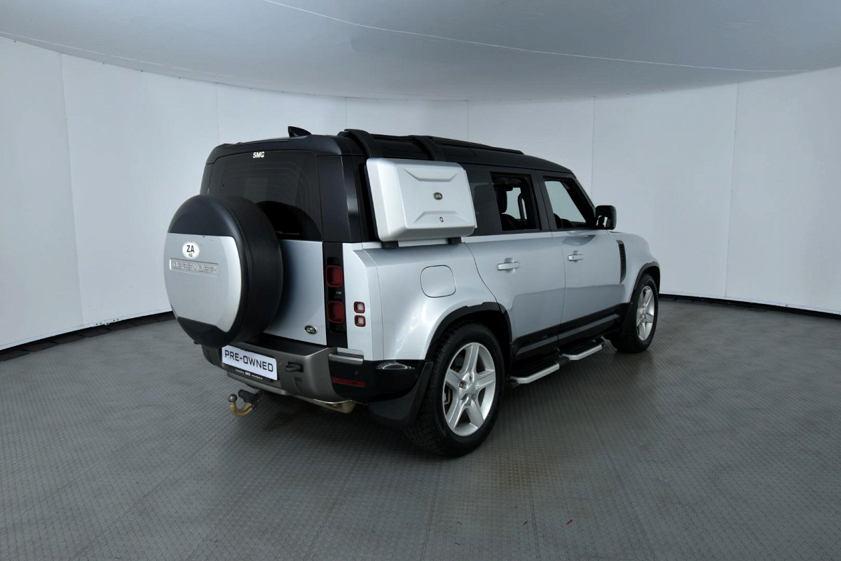 2022 LAND ROVER DEFENDER 110 3.0 D D300 X-DYNAMIC HSE (221kW)