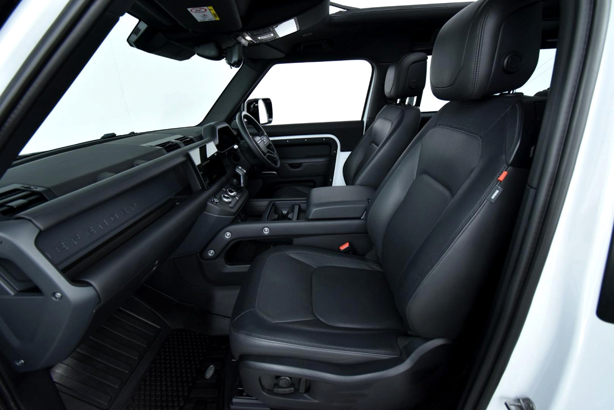 2024 LAND ROVER DEFENDER 90 3.0 D D300 X-DYNAMIC HSE (221kW)