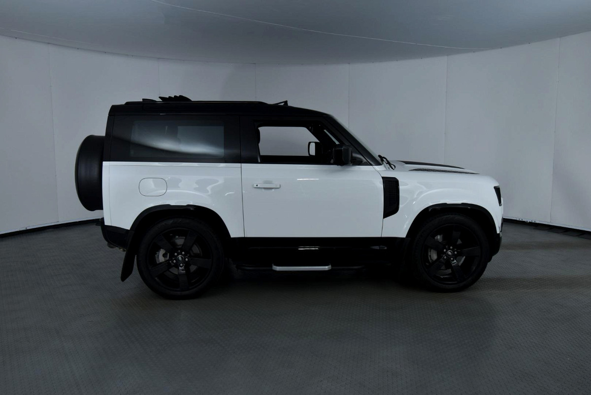 2024 LAND ROVER DEFENDER 90 3.0 D D300 X-DYNAMIC HSE (221kW)