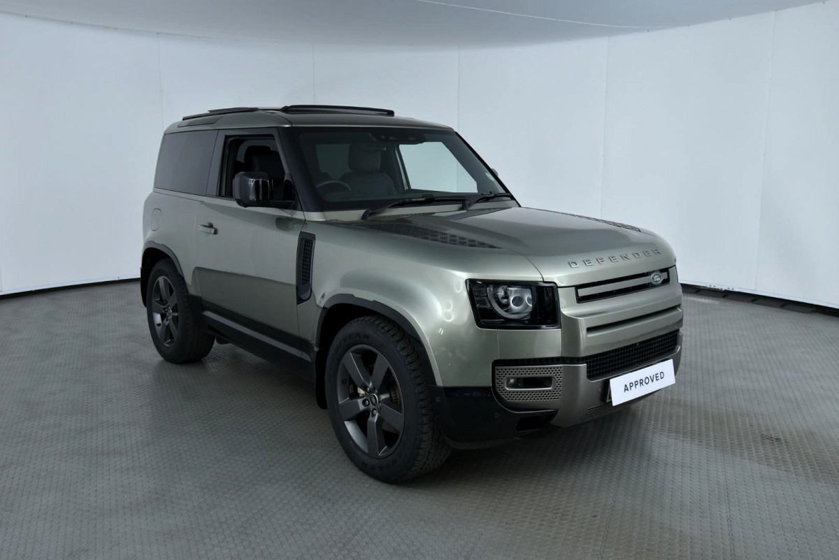 2025 LAND ROVER 90 D250 X-Dynamic SE