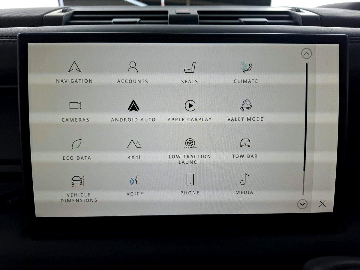 2025 LAND ROVER DEFENDER Defender