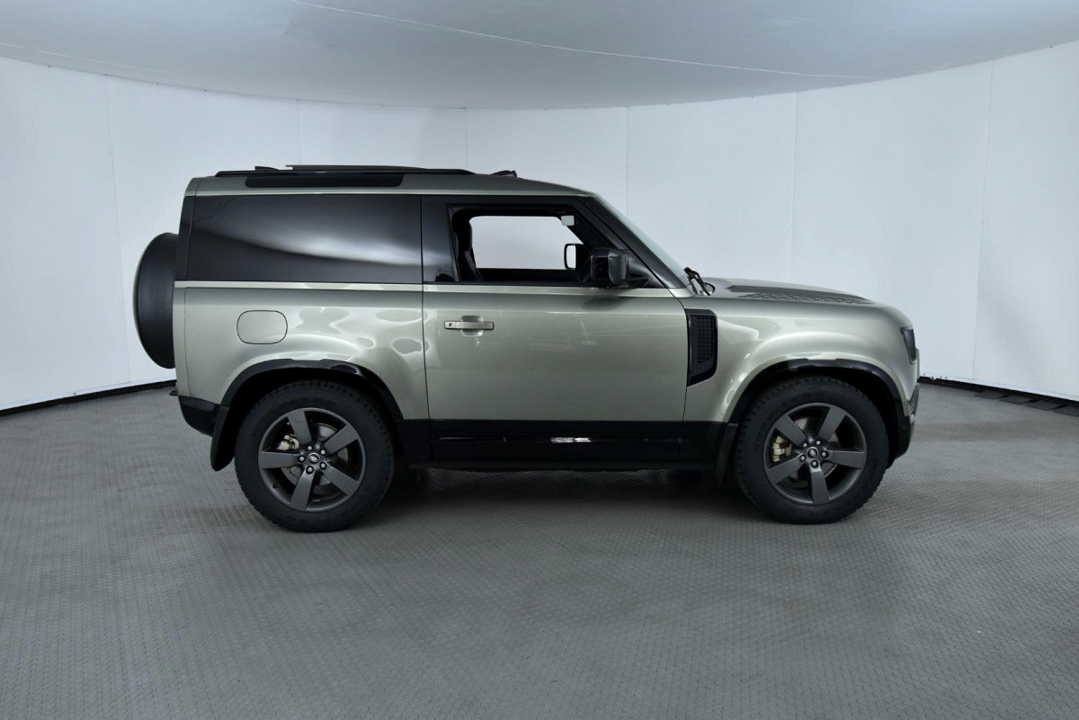 2025 LAND ROVER DEFENDER Defender
