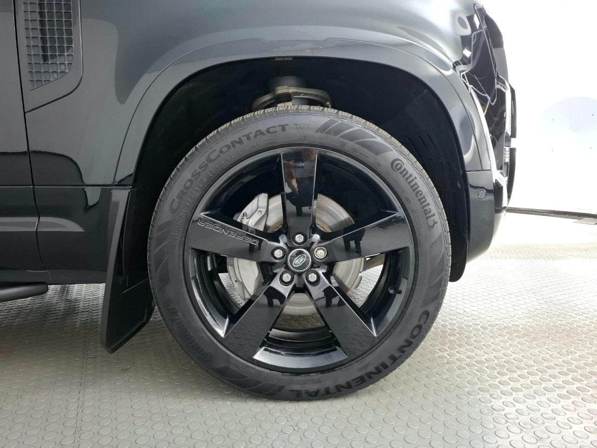 2025 LAND ROVER DEFENDER Defender