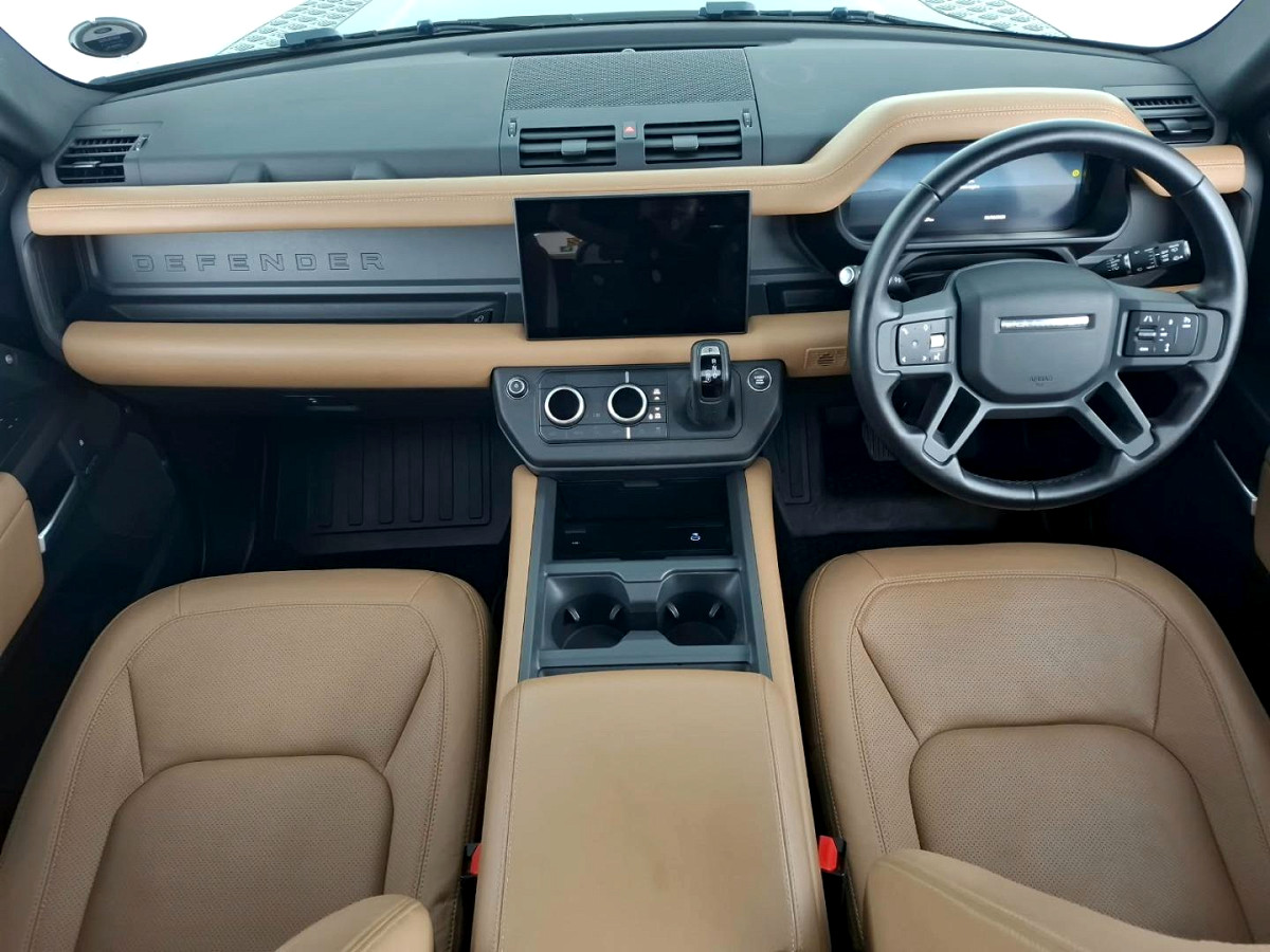 2025 LAND ROVER DEFENDER Defender