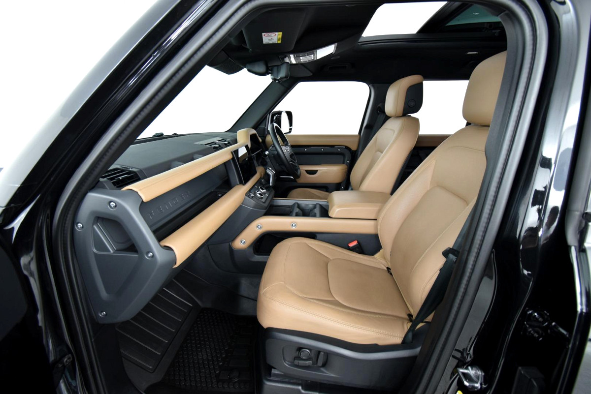 2025 LAND ROVER DEFENDER Defender