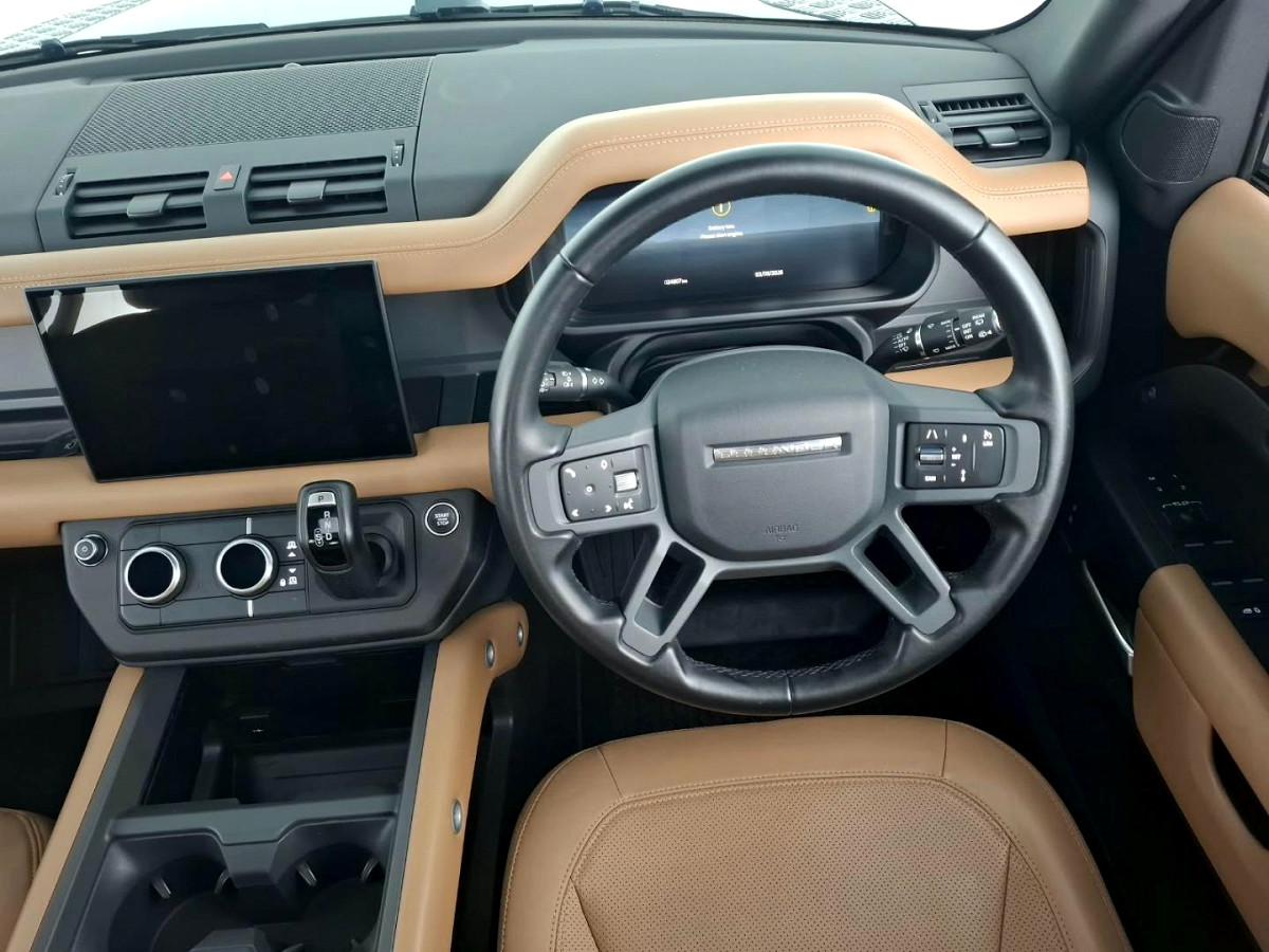 2025 LAND ROVER DEFENDER Defender