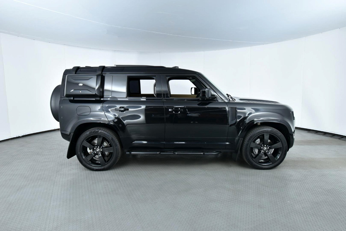 2025 LAND ROVER DEFENDER Defender