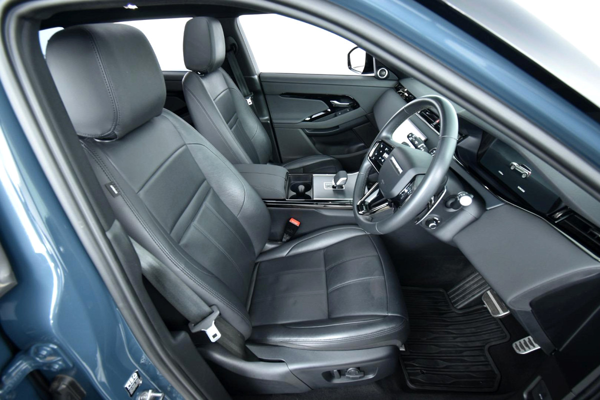 2025 LAND ROVER RANGE ROVER EVOQUE D200 DYNAMIC SE (147kW)