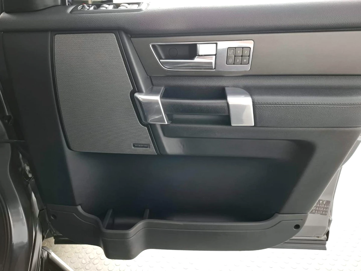 2017 LAND ROVER DISCOVERY 3.0 SD V6 GRAPHITE