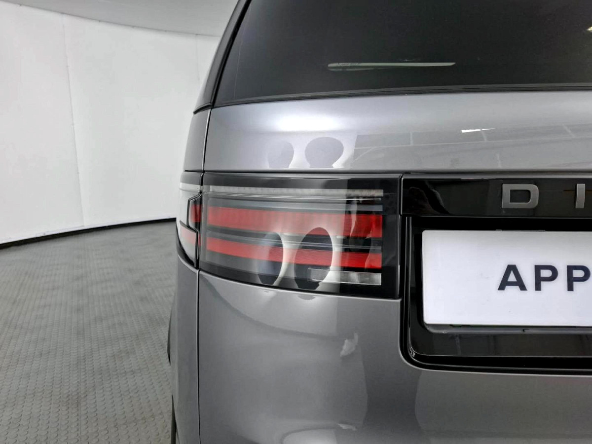 2021 LAND ROVER DISCOVERY 3.0 D R-DYNAMIC SE (221kW)