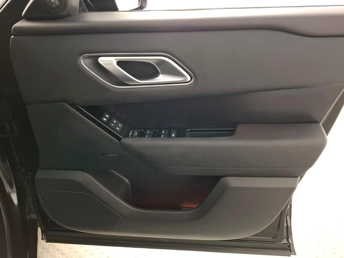 2025 LAND ROVER RANGE ROVER VELAR 2.0D D200 DYNAMIC SE (147kW)