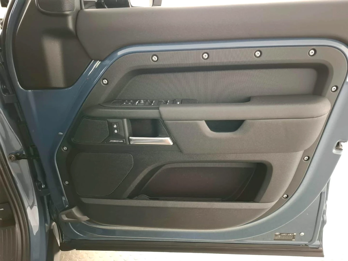 2026 LAND ROVER DEFENDER 110 3.0D D350 X-DYNAMIC HSE (257kW)