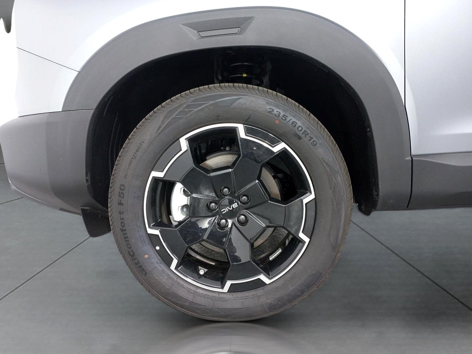 2025 BAIC B30 1.5T HEV ELITE ADVENTURE