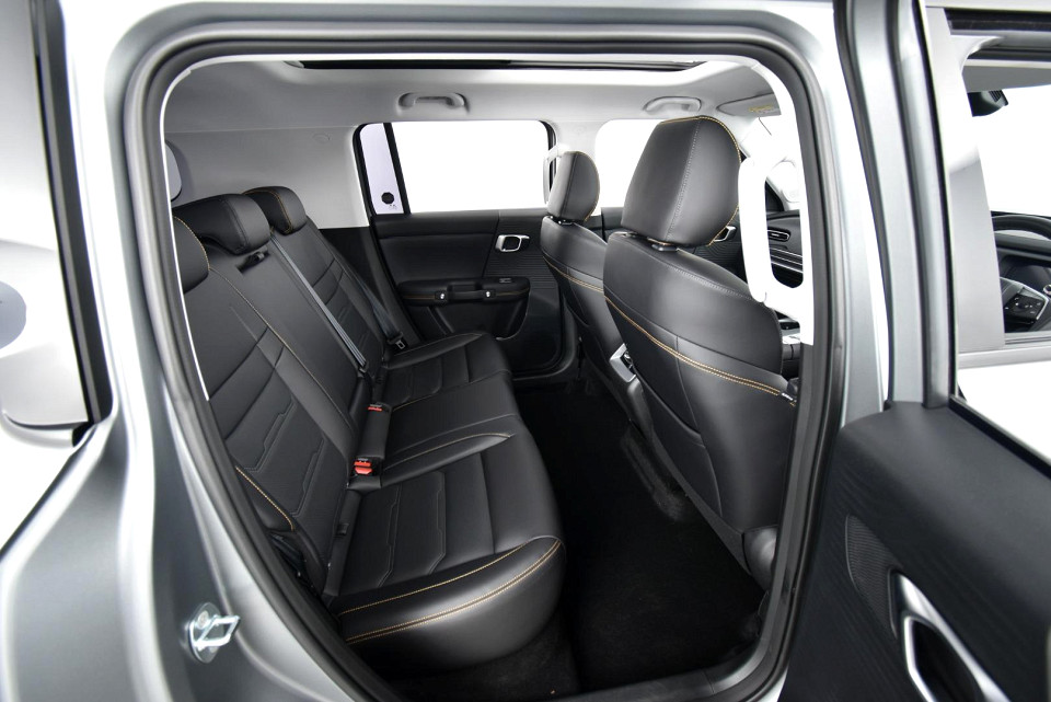 2026 BAIC B30 1.5T HEV PREMIUM ADVENTURE AWD