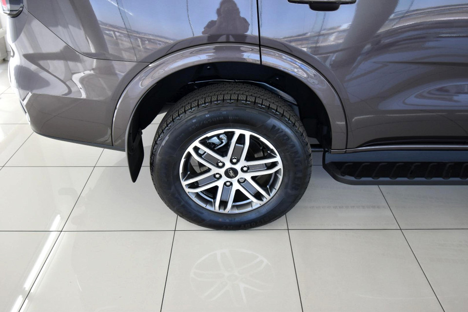 2024 FORD EVEREST 2.0 XLT BiT 4X2 AT