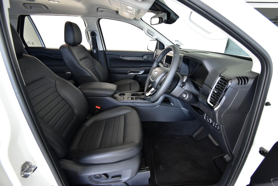 2025 FORD EVEREST 2.0 BiT SPORT 4X2 AT