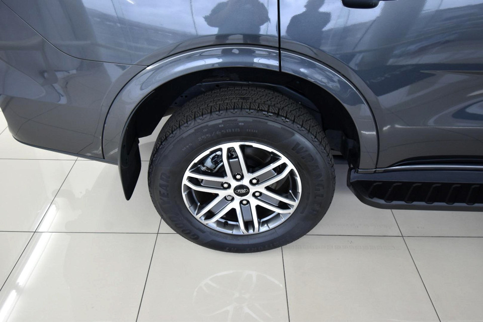 2024 FORD EVEREST 2.0 XLT BiT 4X2 AT