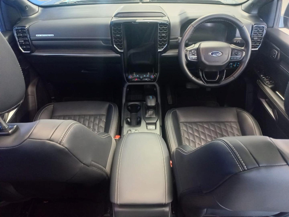 2025 FORD EVEREST 3.0 PLATINUM AWD AT