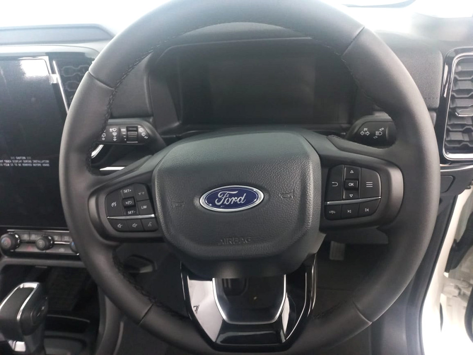2025 FORD EVEREST 2.0 XLT BiT 4X2 AT