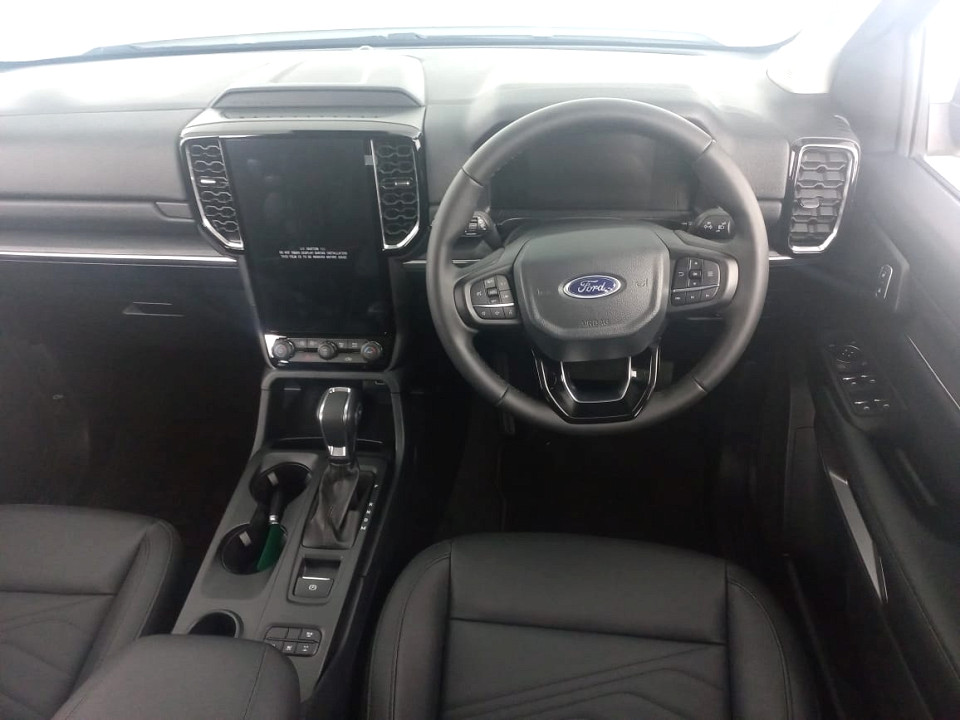 2025 FORD EVEREST 2.0 XLT BiT 4X2 AT