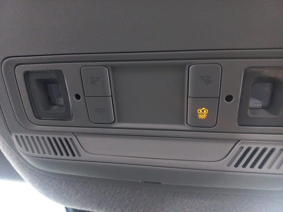 2025 FORD EVEREST 2.0 XLT BiT 4X2 AT