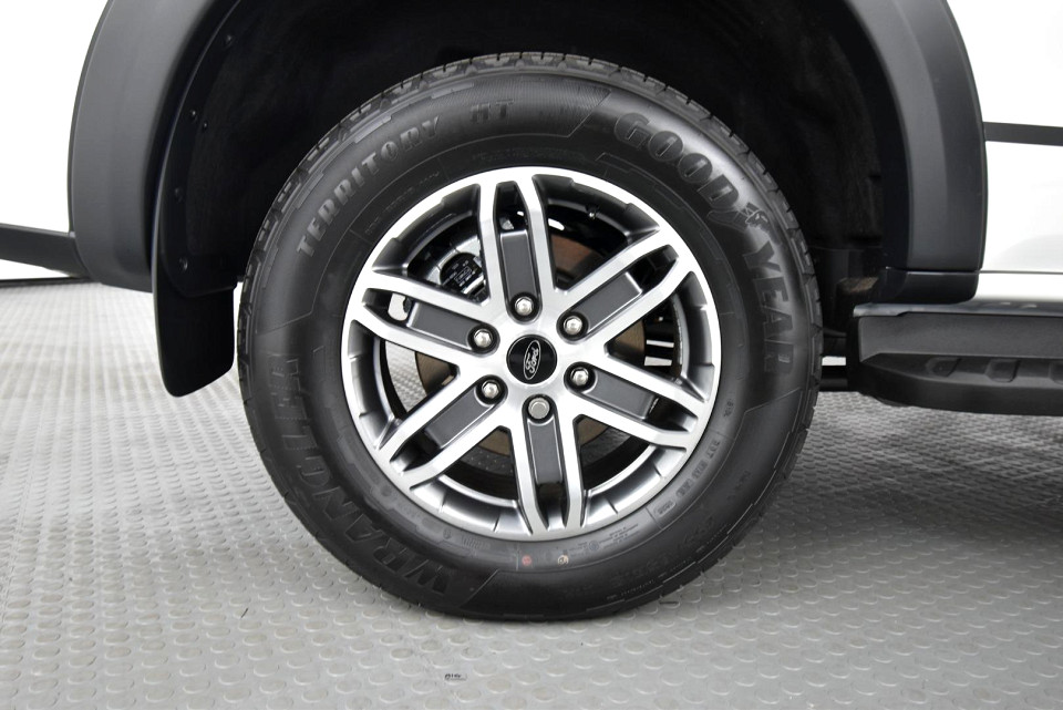 2025 FORD EVEREST 2.0 XLT BiT 4X2 AT