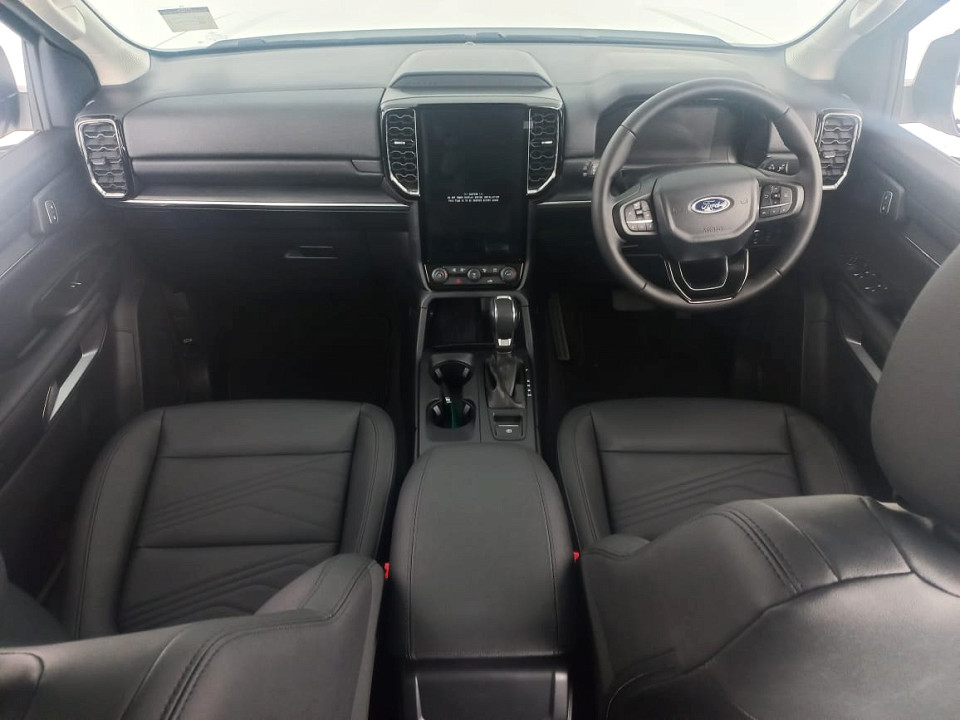 2025 FORD EVEREST 2.0 XLT BiT 4X2 AT