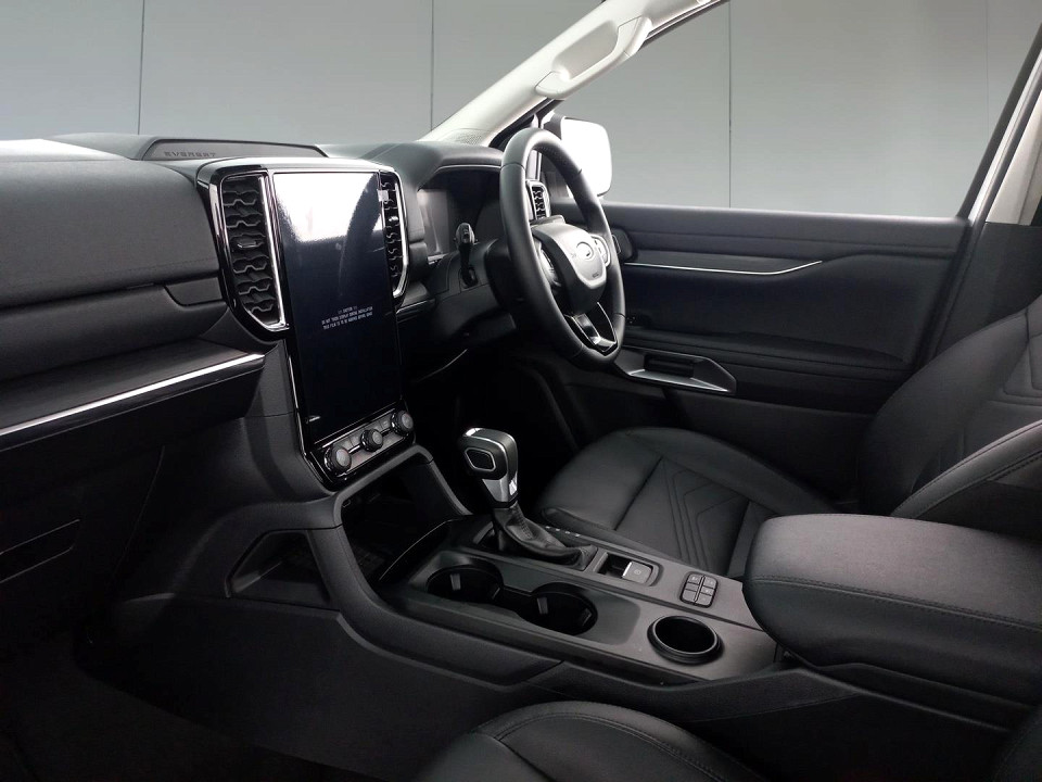 2025 FORD EVEREST 2.0 XLT BiT 4X2 AT