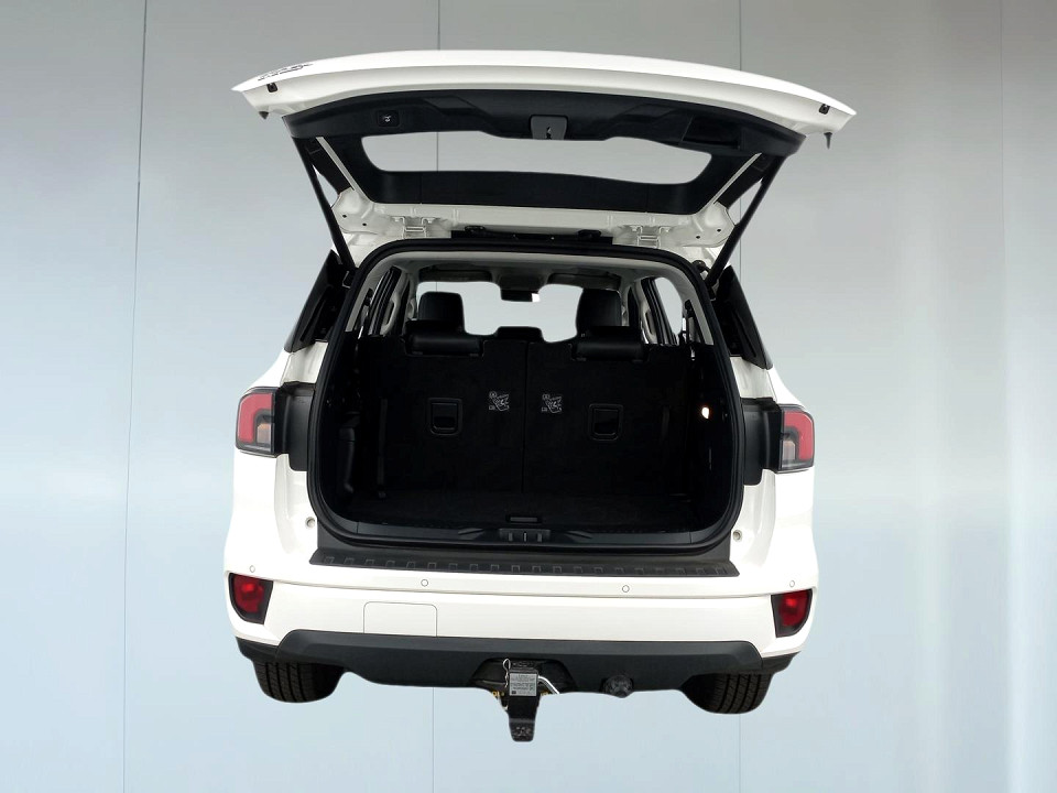 2025 FORD EVEREST 2.0 XLT BiT 4X2 AT