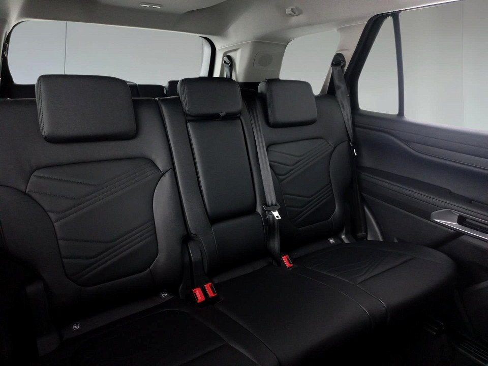 2025 FORD EVEREST 2.0 XLT BiT 4X2 AT