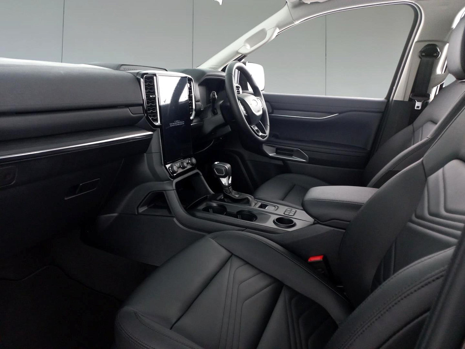 2025 FORD EVEREST 2.0 XLT BiT 4X2 AT