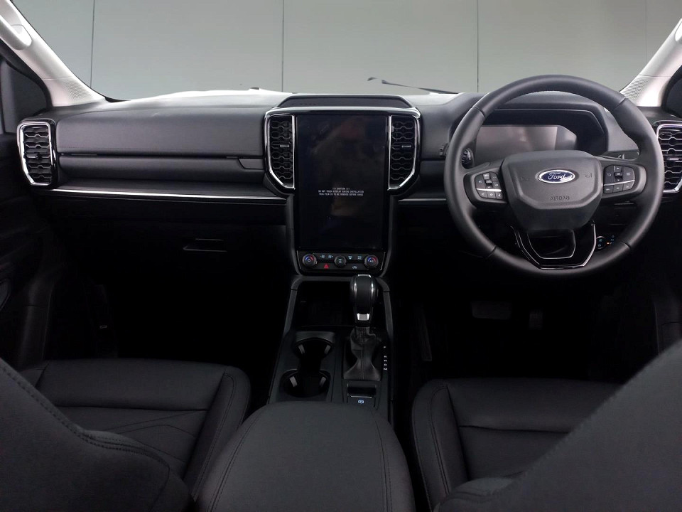 2025 FORD EVEREST 2.0 XLT BiT 4X2 AT