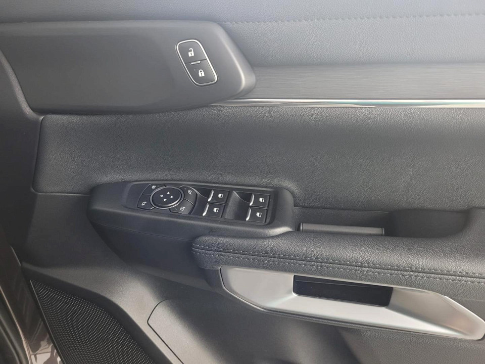 2025 FORD EVEREST 2.0 BiT SPORT 4X2 AT