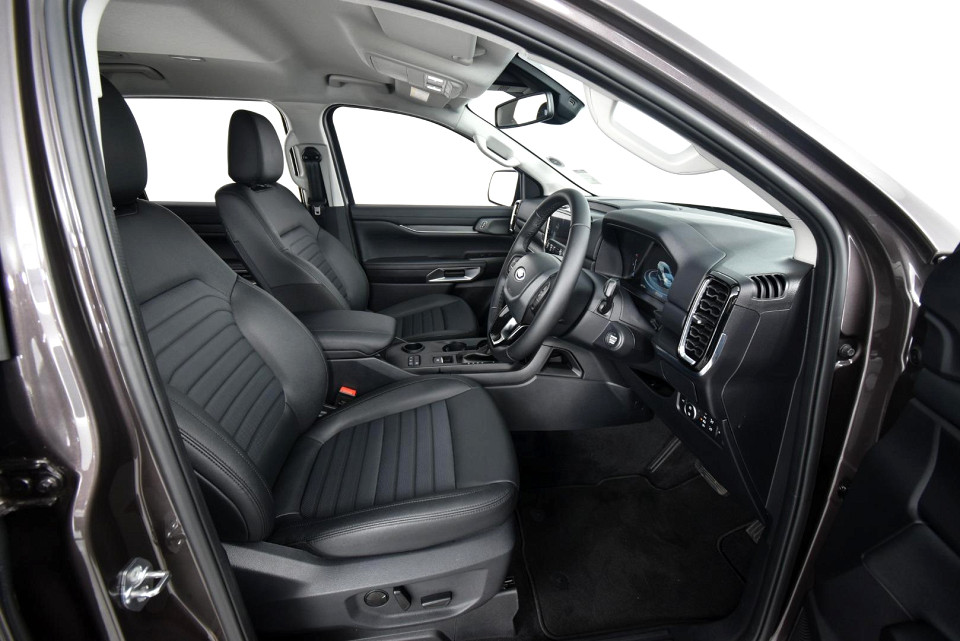 2025 FORD EVEREST 2.0 BiT SPORT 4X2 AT