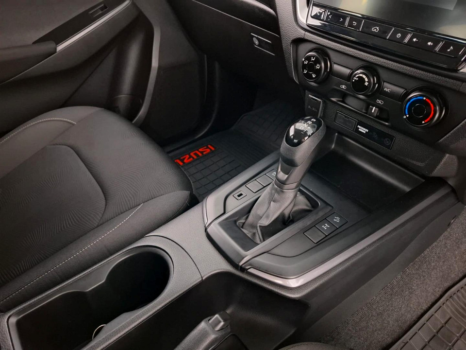 2025 ISUZU D-MAX 1.9 DDI E CAB HR LS AT