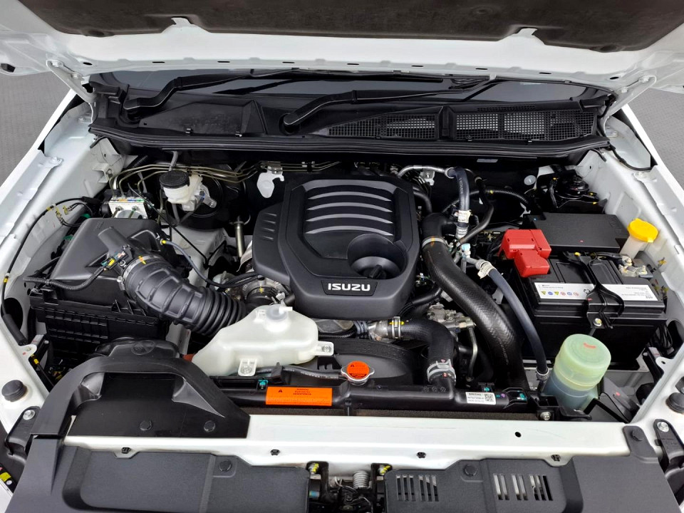 2025 ISUZU D-MAX 1.9 DDI E CAB HR LS AT