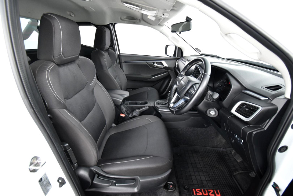 2025 ISUZU D-MAX 1.9 DDI E CAB HR LS AT