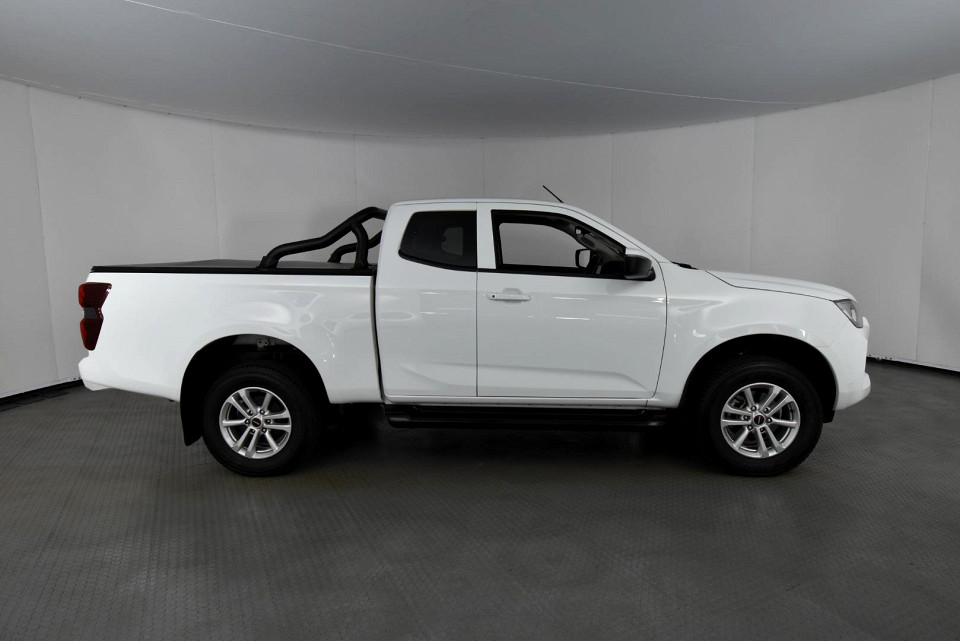 2025 ISUZU D-MAX 1.9 DDI E CAB HR LS AT