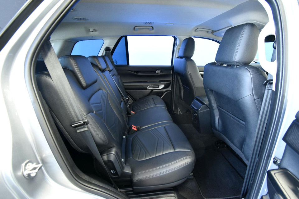 2026 FORD EVEREST 2.0 XLT BiT 4X2 AT