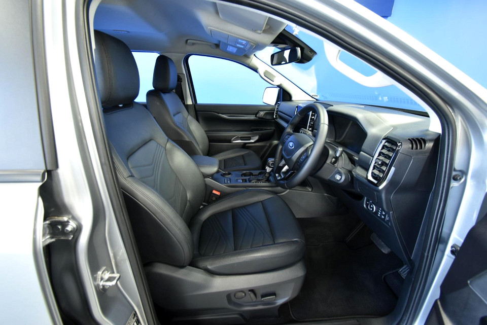 2026 FORD EVEREST 2.0 XLT BiT 4X2 AT
