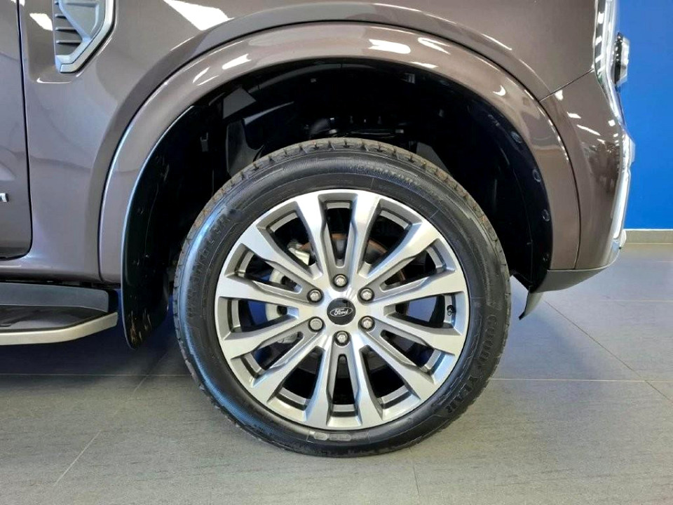 2025 FORD EVEREST 3.0 PLATINUM AWD AT