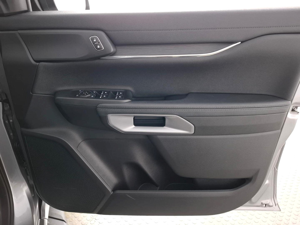 2026 FORD EVEREST 2.0 XLT BiT 4X2 AT