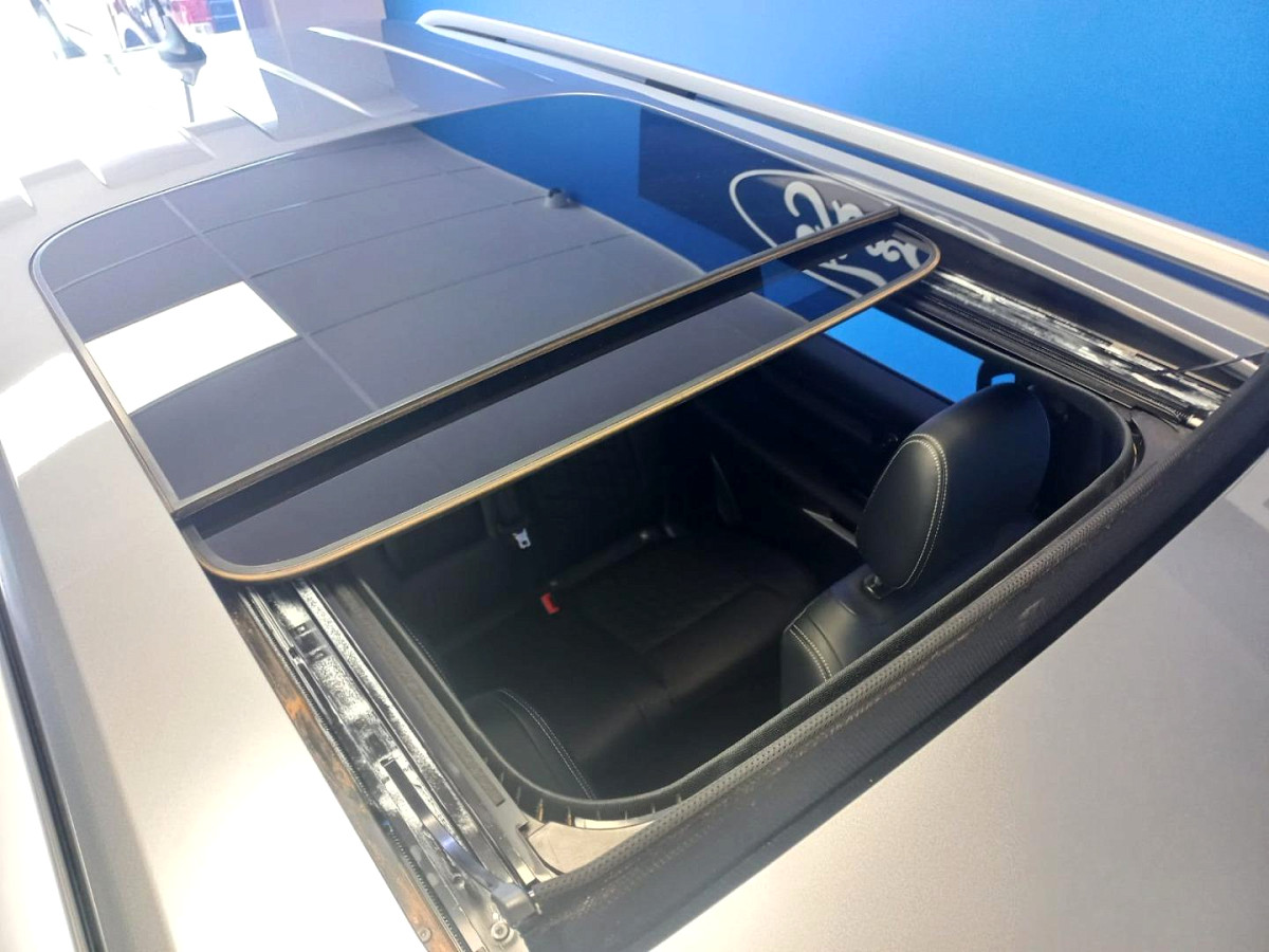 2025 FORD EVEREST 3.0 PLATINUM AWD AT
