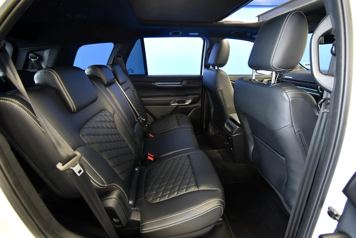 2026 FORD EVEREST 3.0 PLATINUM AWD AT