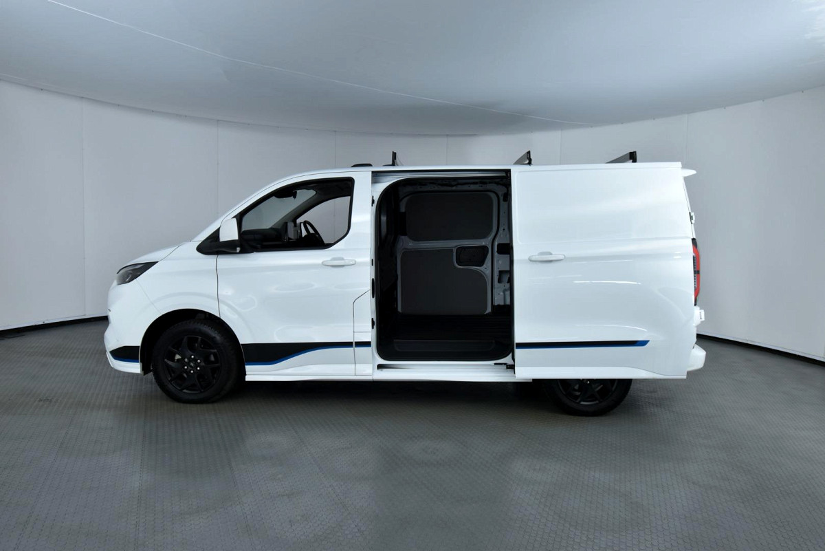 2026 FORD TRANSIT CUSTOM 2.0L VAN SPORT SWB AT