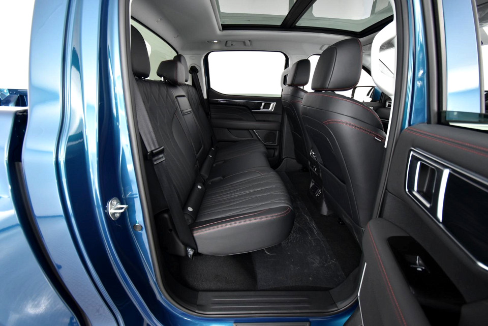 2026 FOTON TUNLAND V9 2.0D LTD D CAB 4X4 AT